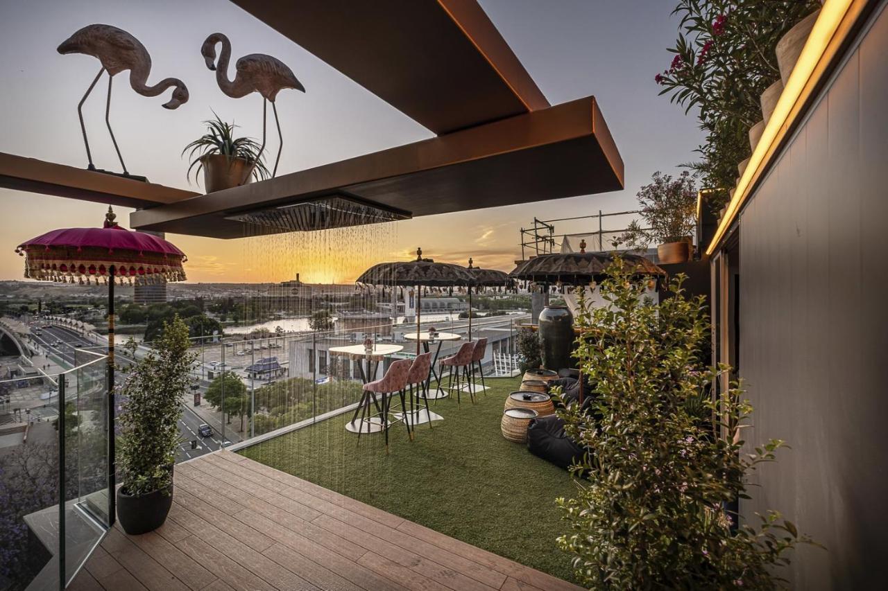 On Suites Sevilla Apartments Designed For Adults Luaran gambar